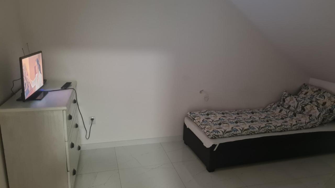 Apartmán Naworol 5 Štetín Exteriér fotografie